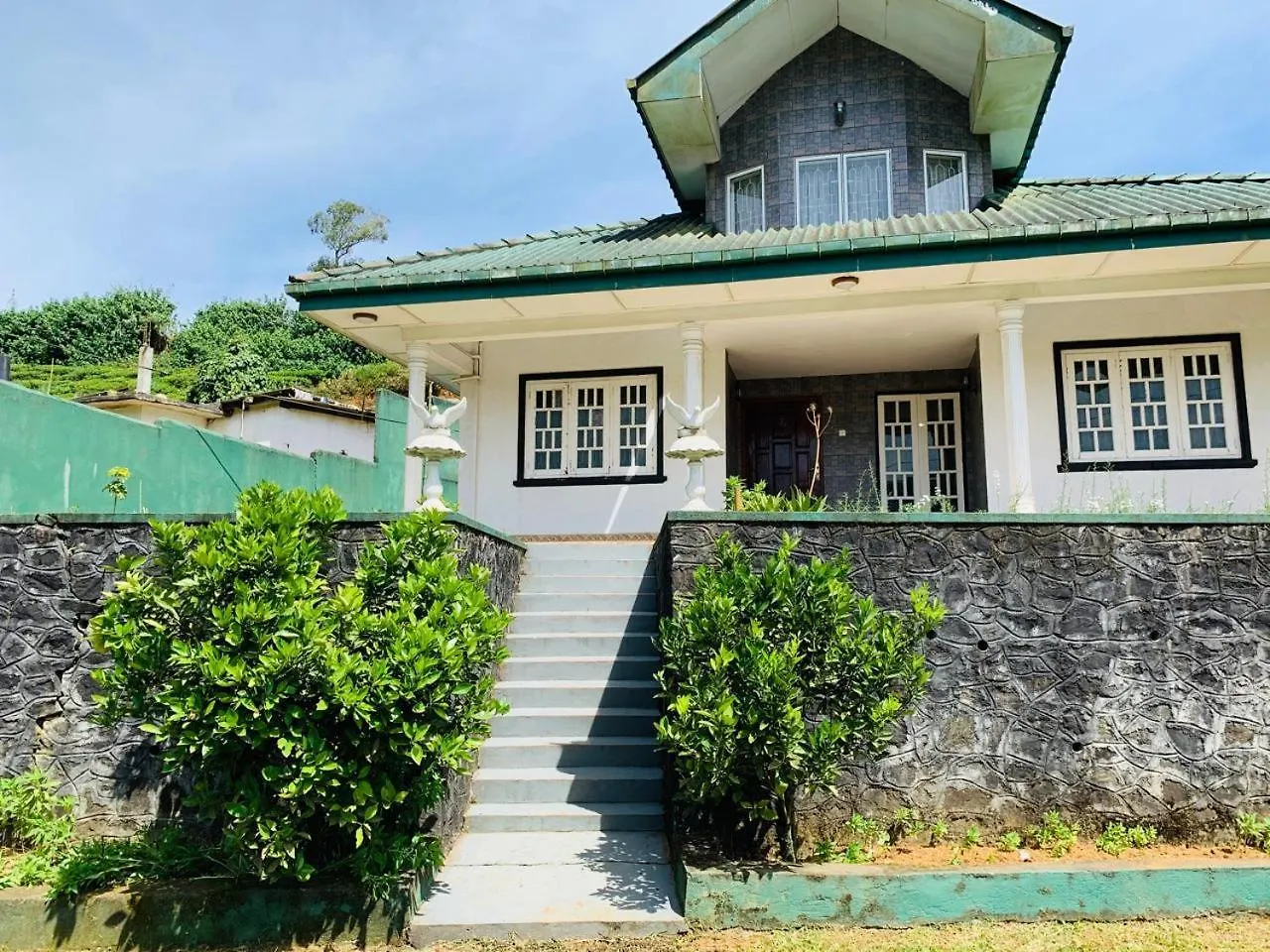 Breezy Loft - Nuwara Eliya Villa
